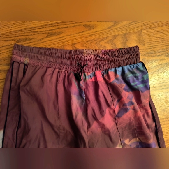 Multi jewel-colored nylon joggers - Picture 5 of 6